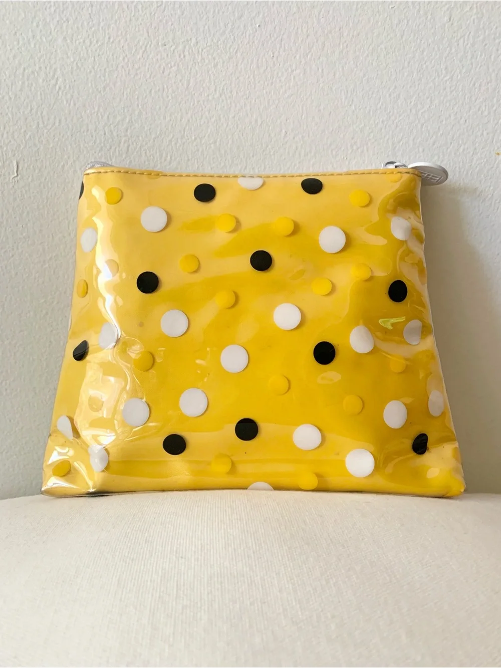 VINTAGE Elizabeth Arden Yellow Polka Dot Vinyl Zipper Pouch